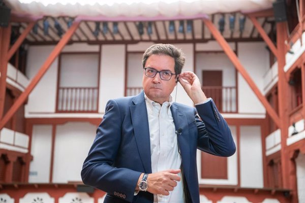 Óscar López acusa a Feijóo de