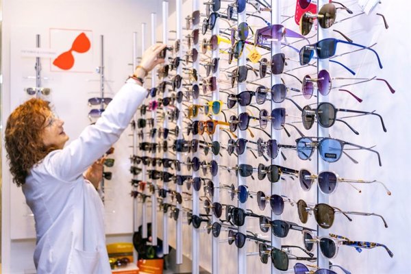 Las ventas de ópticas crecieron un 3,7% en 2024 y alcanzaron los 2.930 millones, según Informa
