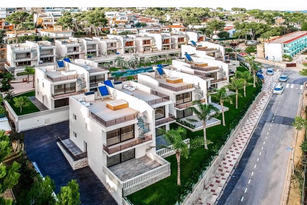Bravalex 2000 gestionará Calma Holiday Villas en Playa de Aro