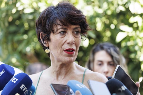 El Consejo de Ministros aprobará mañana la creación de 1.200 plazas de asilo en la Península para menores migrantes
