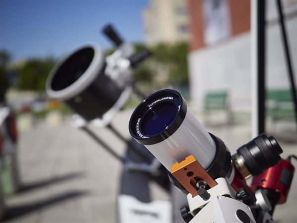 El eclipse solar total de 2026 dispara un 830% la demanda de alojamientos rurales en España