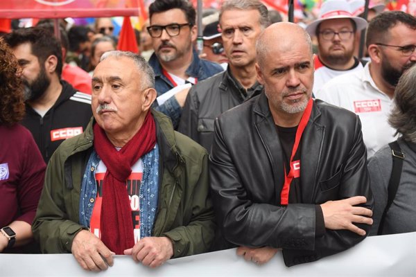 CCOO y UGT piden a los trabajadores ser 