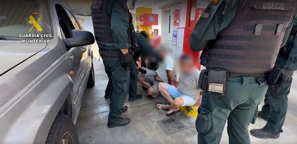 Cuatro detenidos tras desarticular una organización criminal que operaba una narcogasolinera flotante en Cádiz