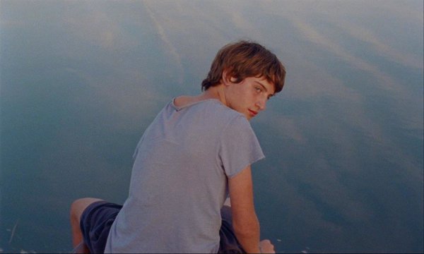 España regresa al Festival de Venecia con 'Estrany riu', de Jaume Claret, y con 'Calle Málaga', de Maryam Touzani