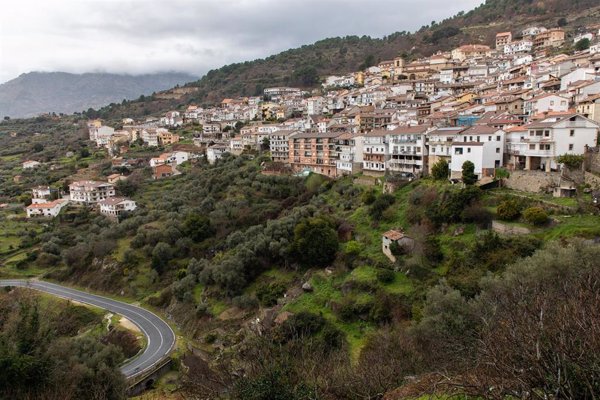 La llegada de una vaguada a partir de mañana traerá un descenso de las temperaturas máximas, más propias de septiembre