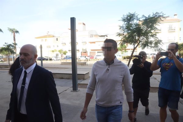 Un juzgado de Málaga acuerda abrir juicio contra el novio de Dana Leonte por el asesinato de la mujer en Arenas en 2019