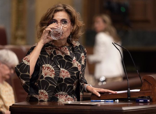 El PP apoyará la actualización de entregas a cuenta y Montero pone en valor el aumento de recursos a las CCAA