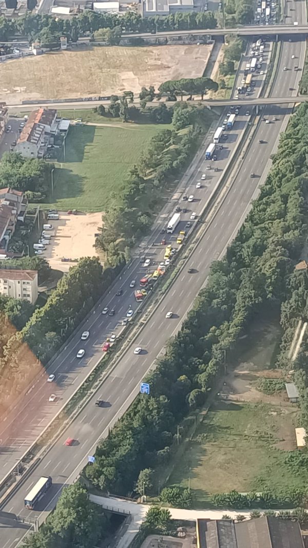 Reabierto un carril de la AP-7 entre Salt y Vilablareix (Girona) tras un accidente múltiple