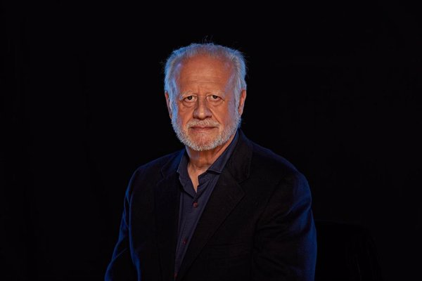 El actor Juan Echanove recibe este jueves en Almagro (Ciudad Real) el Premio Lorenzo Luzuriaga que concede UGT Enseñanza