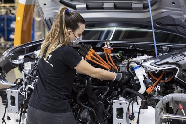 Economía/Motor-La producción de vehículos en España cae un 8,4% en el primer semestre por descensos de ventas en Europa