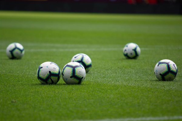 Nita Carmona, la primera futbolista profesional en España, ya cuenta con una calle en Málaga