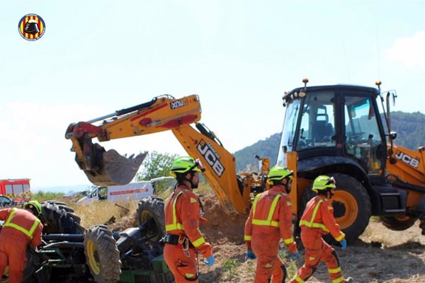 Fallece un hombre 79 años al quedar atrapado bajo el tractor que conducía en Alpuente (Valencia)