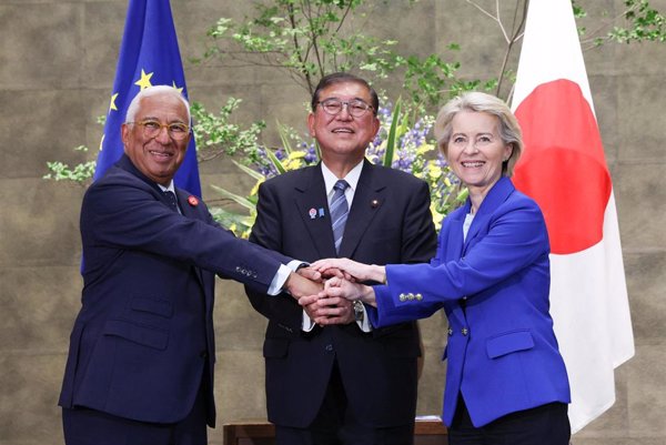 La UE y Japón acuerdan estrechar la cooperación sobre seguridad e industria de la defensa