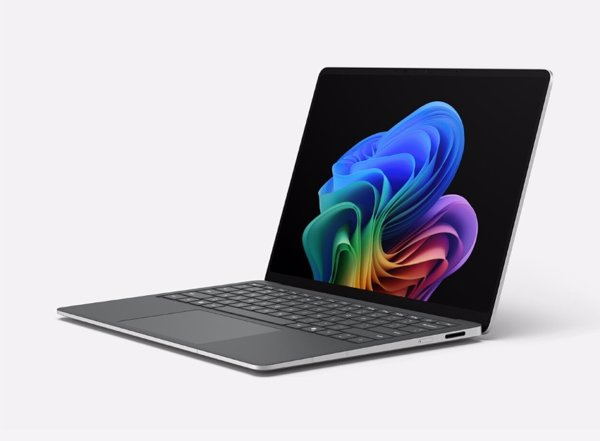 Microsoft presenta Surface Laptop 5G, su nuevo portátil para empresas capaz de alternar entre conexiones WiFi o redes 5G