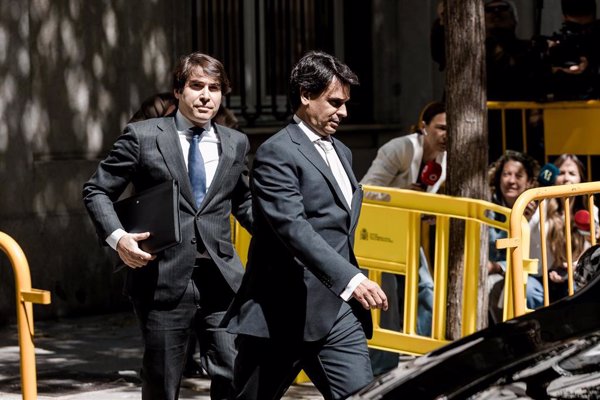 El PSOE solicita a la jueza que investigue al presidente de Quirón Prevención en la causa contra el novio de Ayuso
