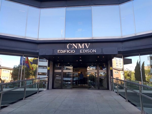 La CNMV avisa de ocho 'chiringuitos' financieros en Países Bajos