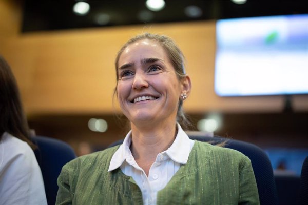 Aagesen se reúne hoy con la CNMC para trabajar el decreto antiapagones y tacha de 