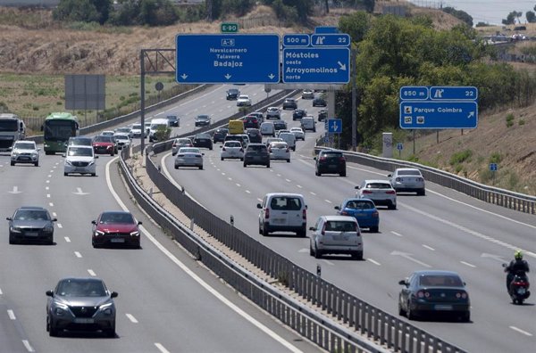 La DGT pone en marcha hoy un dispositivo por la fiesta de Santiago y prevé 6,5 millones de desplazamientos
