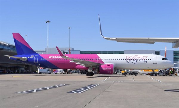 Wizz Air dispara su beneficio a 38,4 millones en el primer trimestre y recorta en entrega de aviones