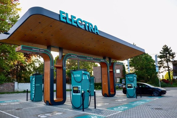 Electra obtiene 433 millones en financiación verde y supera los 1.000 millones captados desde su creación