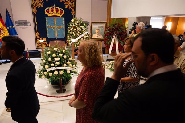 Asturias despide a Antonio Trevín