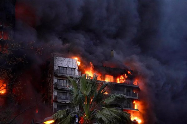 La Audiencia confirma el archivo provisional de la causa por el incendio de Campanar, en Valencia