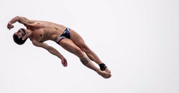 El español Carlos Gimeno se acerca a las medallas tras la segunda jornada de saltos de gran altura