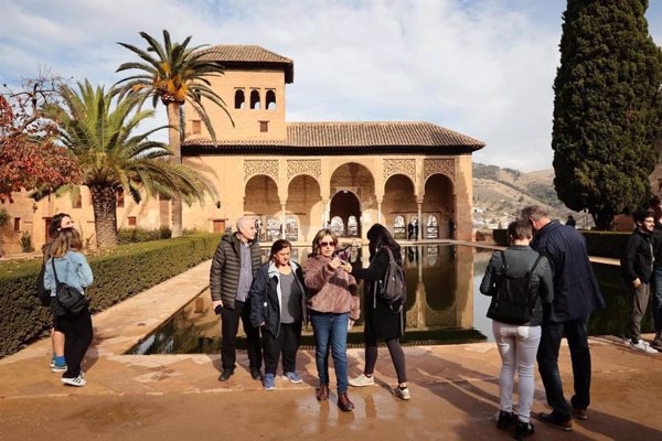 La Alhambra incrementa el precio de la entrada general hasta los 21 euros a partir del 1 de agosto