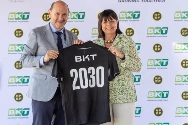 La RFEF firma con la empresa india BKT como patrocinadora de los árbitros españoles durante cinco temporadas