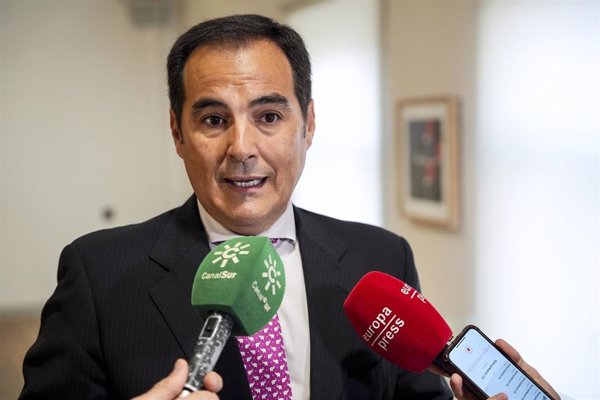 Junta rechaza las acusaciones sobre el currículum de Moreno: 