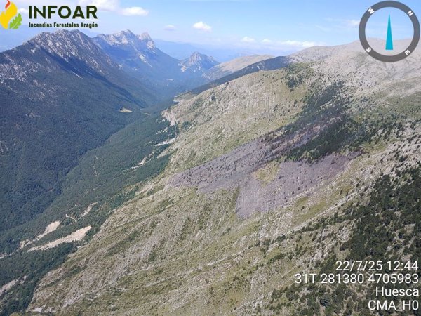 Extinguido el incendio en Foradada del Toscar (Huesca) tras quemar 18 hectáreas