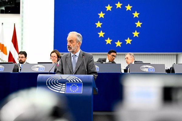 El eurodiputado Millán Mon (PP) se opone a la 