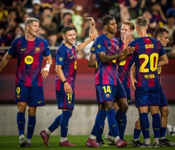 Bardghji y Dro brillan en el estreno en el Barça de Rashford y Joan García
