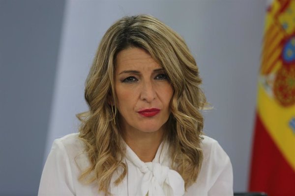 Trabajo realiza una última propuesta para desbloquear los permisos retribuidos este martes en Consejo de Ministros