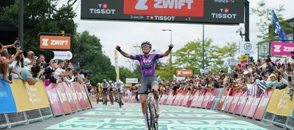 La española Mavi García saborea la gloria en la segunda etapa del Tour