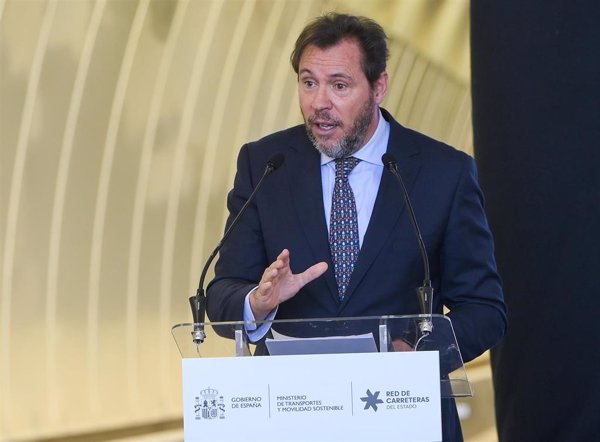 Puente defiende que se puede estar en política sin estudios universitarios: