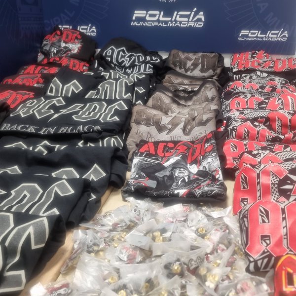 Incautados más de 7.000 euros en productos de merchandising falsos durante los conciertos de AC/DC en Madrid