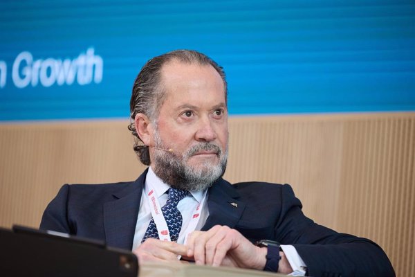 Abanca descarta interés en una fusión con Sabadell y se centrará en compras en las que tenga el control