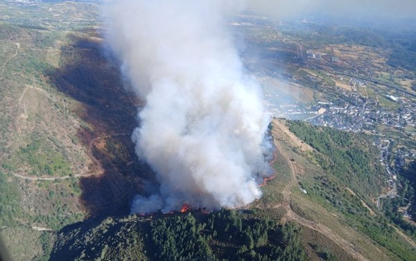 Declarado índice de gravedad 1 en un incendio en Villafranca del Bierzo (Léon)