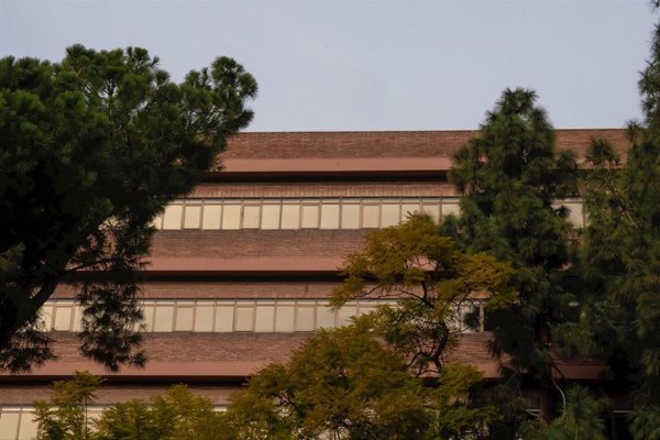 Los docentes catalanes mayores de 55 años podrán reducirse dos horas lectivas el próximo curso