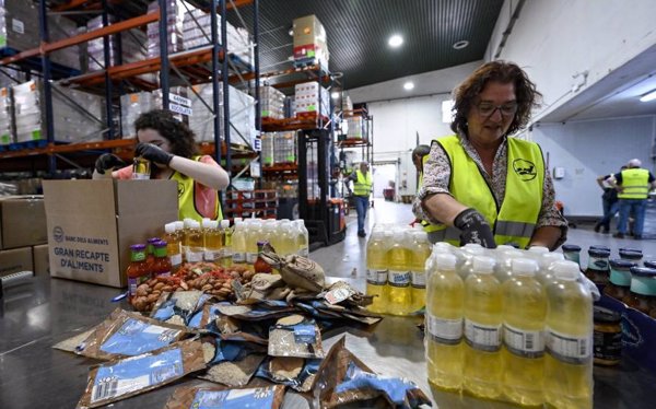La VI campaña 'Ningún hogar sin alimentos' de Fundación La Caixa y CaixaBank recauda 1,6 millones