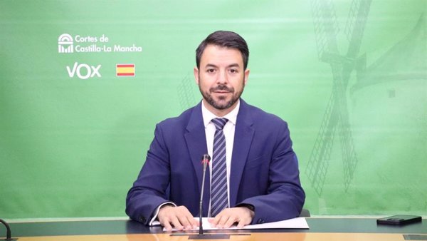Vox registra en Cortes de C-LM una iniciativa para no acoger los menores extranjeros no acompañados que le corresponden