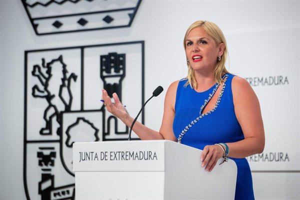 Extremadura destinará 85.000 euros para facilitar el traslado en taxi de las víctimas de violencia de género y sus hijos