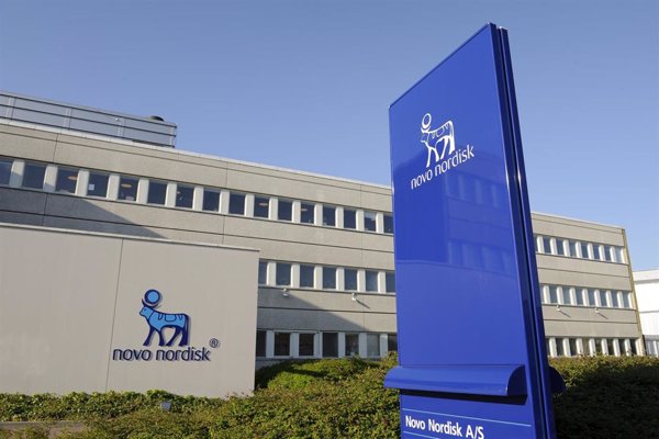 Novo Nordisk se desploma hasta un 30% tras recortar previsiones y nombrar nuevo CEO