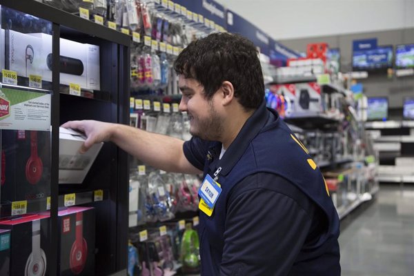 Los empleos vacantes en Estados Unidos bajan en junio hasta los 7.437 millones, 275.000 puestos menos
