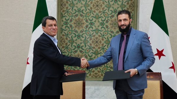 El líder de las FDS confirma su alineamiento con Damasco sobre unidad nacional: 