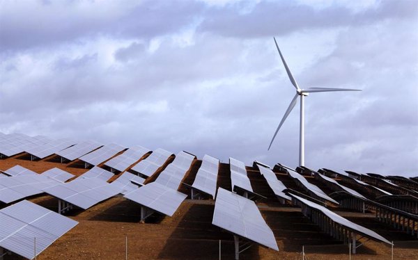 Iberdrola firma con Mercadona contratos de venta de energía 'verde' por más de 300 MW para la próxima década