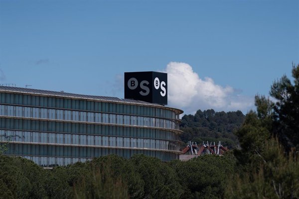 Fitch avala el nuevo plan estratégico de Sabadell a 2027: