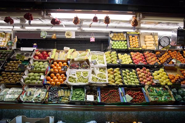 El precio de las frutas y verduras se dispara un 18% en los últimos 12 meses, según la OCU