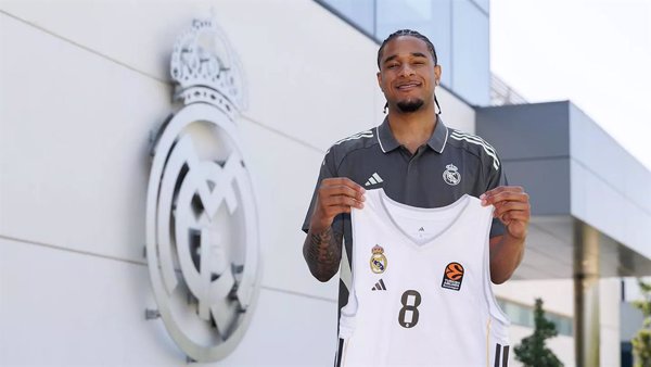El Real Madrid se refuerza con Chuma Okeke: 